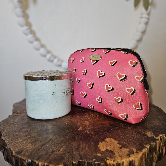 COACH Heart Pink Multicolor Coated Canvas Makeup Bag Cosmetic Case NWOT - Picture 3 of 10